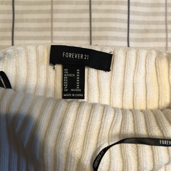 Great little crop top for summer - Picture 4 of 4